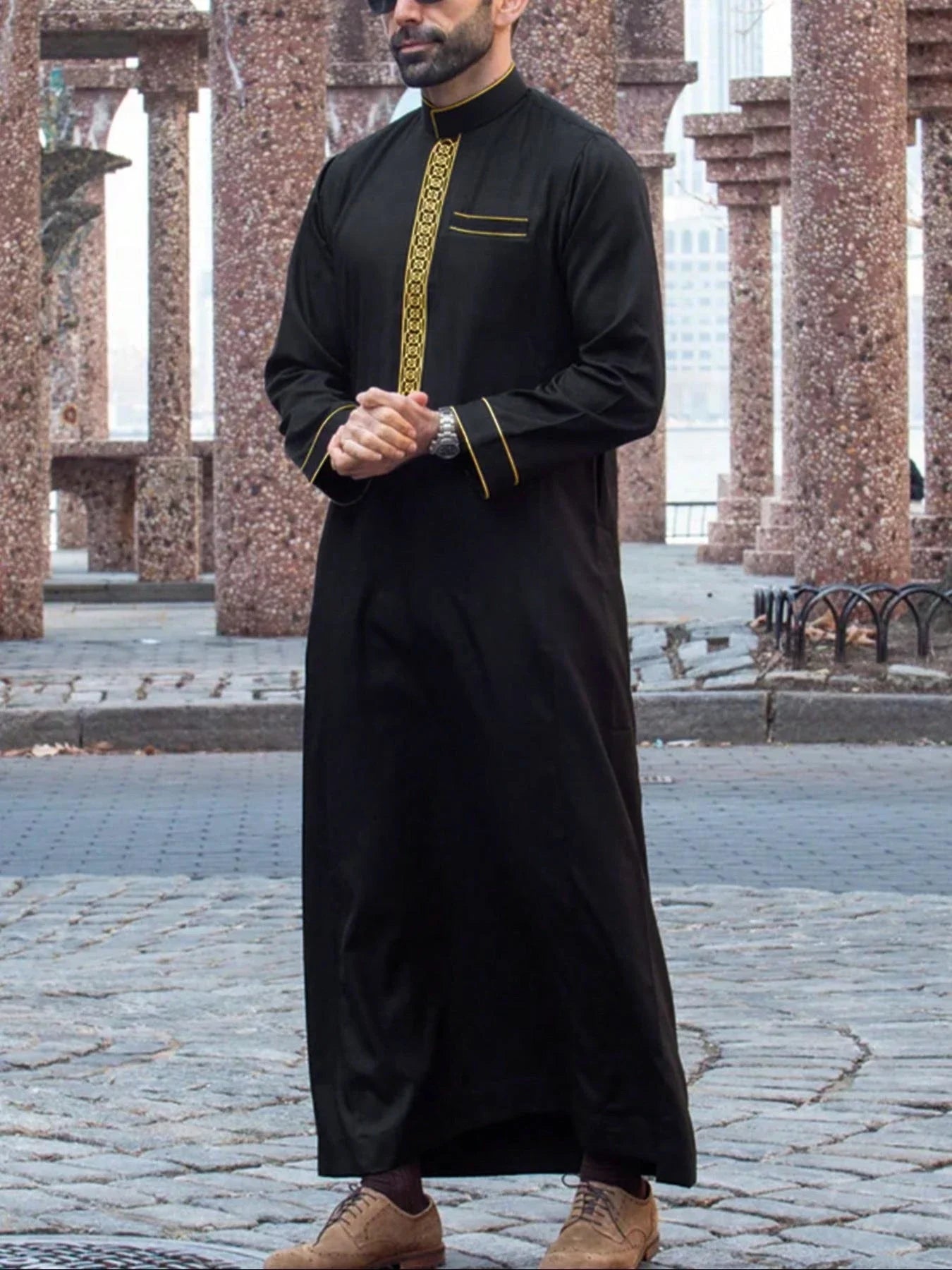 Neck Detail Jubba Thobe