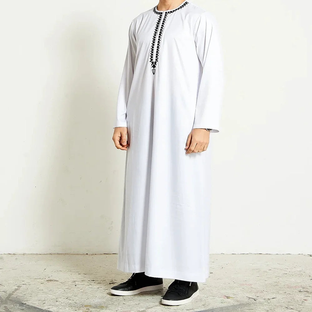 Neck Detail Jubba Thobe