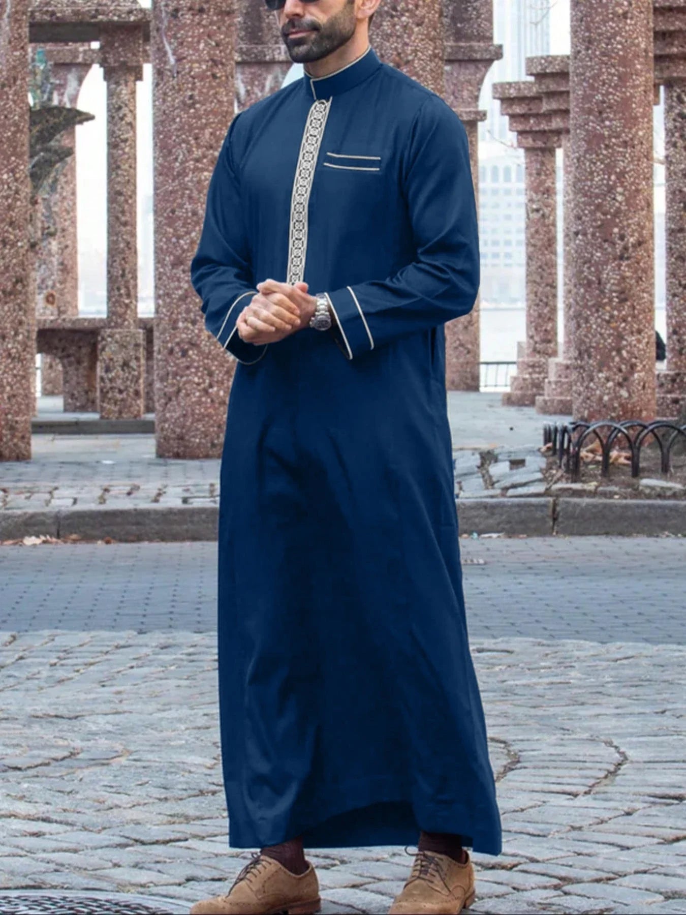 Neck Detail Jubba Thobe
