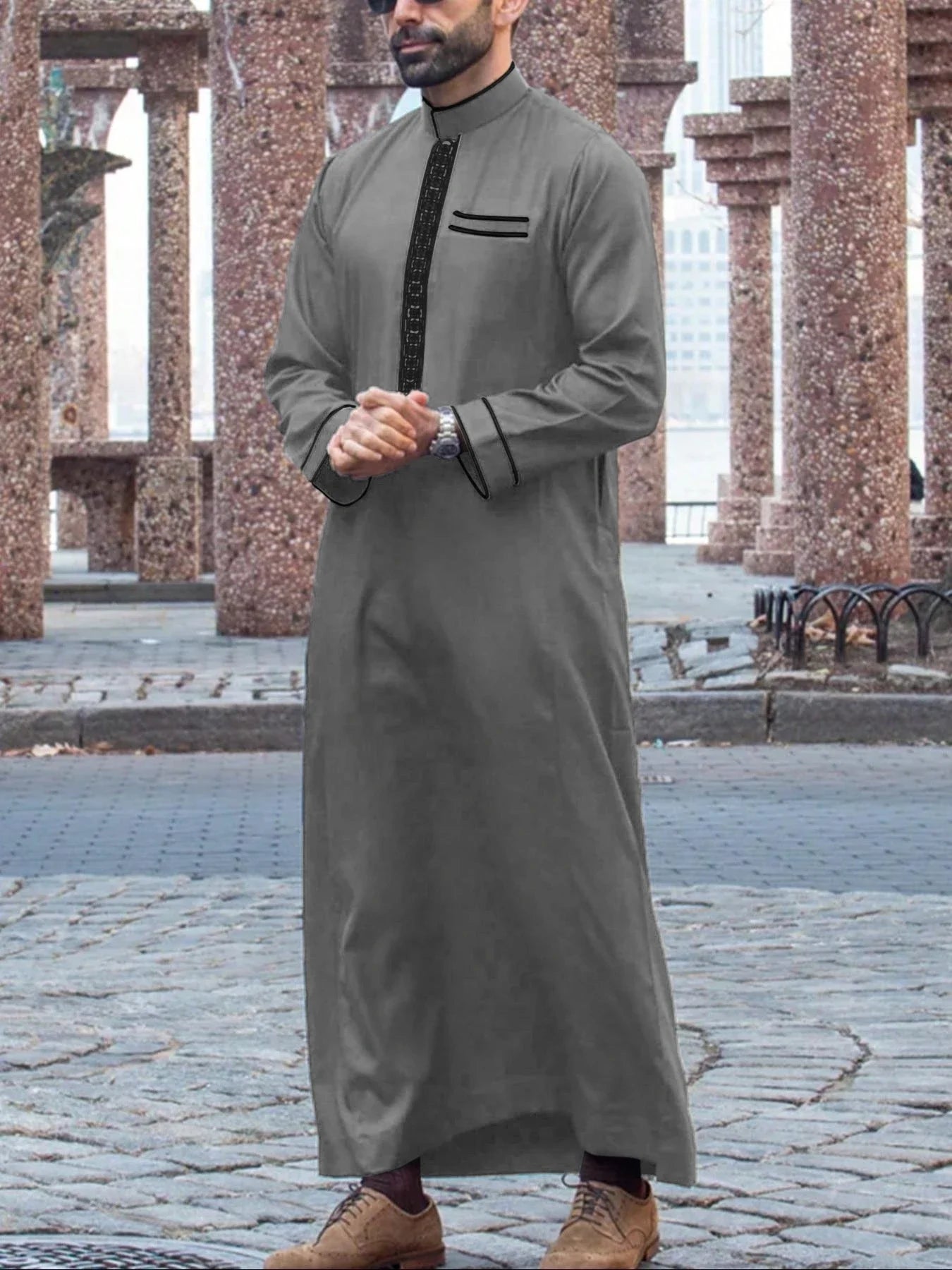Neck Detail Jubba Thobe